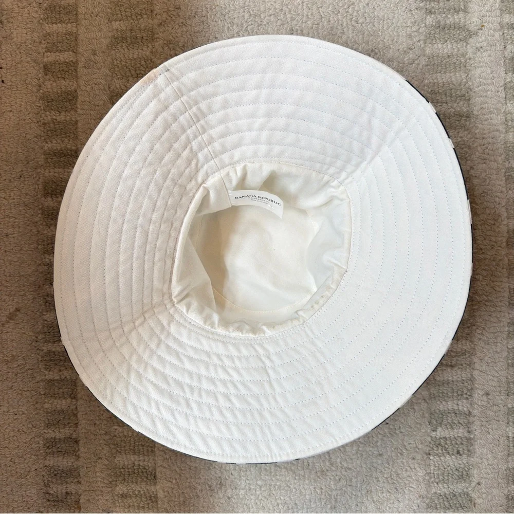 Banana Republic Reversible Cotton Hat